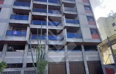 Imagem: A casa possui 3 Dormitórios, 3 Banheiros, 2 Vagas na garagem