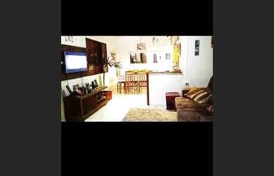 Imagem: A casa possui 2 Dormitórios, 1 Banheiro, 1 Vaga na garagem