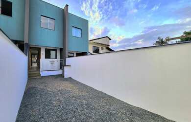 Imagem 13: Sobrado geminado com 58m² localizado no bairro Paranaguamirim para à...