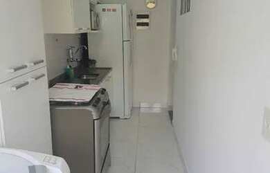 Imagem: O apartamento possui 2 Dormitórios, 1 Banheiro, 1 Vaga na garagem