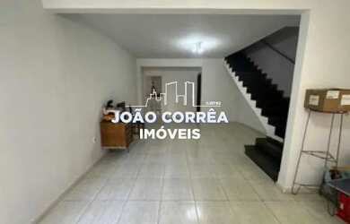 Imagem: A casa possui 3 Dormitórios, 3 Banheiros, 161m² de Área e