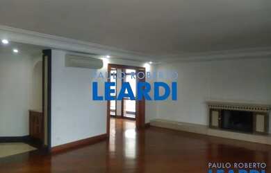 Imagem: O apartamento possui 3 Dormitórios, 4 Banheiros, 4 Vagas na