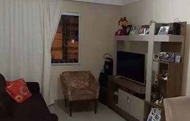 Imagem: O apartamento possui 3 Dormitórios, 1 Banheiro, 1 Vaga na garagem