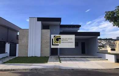 Imagem: A casa em condomínio possui 3 Dormitórios, 3 Banheiros, 4