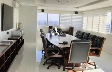 Imagem: O depósito possui 5 Vagas na garagem, 404m² de Área e está