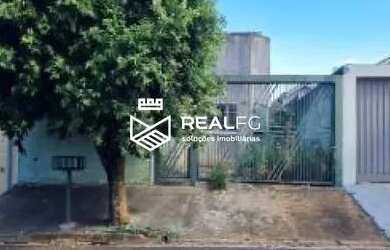 Imagem: A casa possui 3 Dormitórios, 1 Banheiro e 47m² de Área e