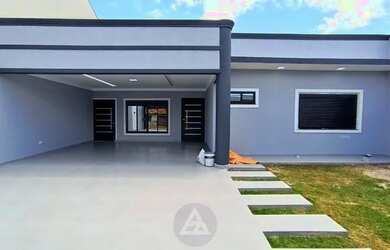 Imagem: A casa possui 3 Dormitórios, 4 Banheiros, 4 Vagas na garagem