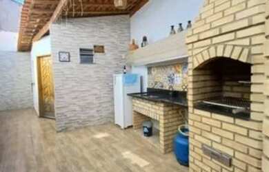 Imagem: A casa possui 3 Dormitórios, 3 Banheiros e está localizado