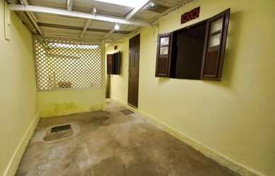 Imagem: A casa possui 1 Dormitório, 1 Banheiro, 28m² de Área e está