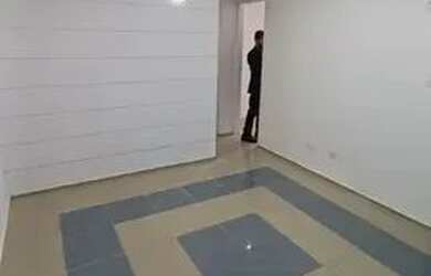 Imagem: O depósito possui 1 Vaga na garagem, 85m² de Área e está