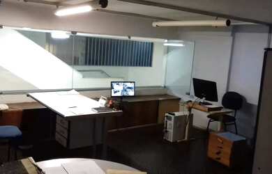 Imagem: O depósito possui 200m² de Área e está localizado em Centro