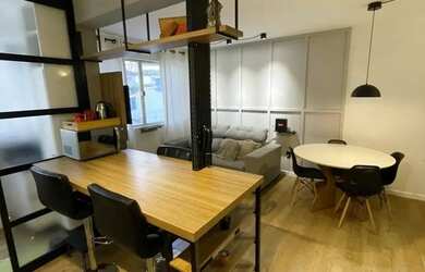 Imagem 10: Apartamento de 2 dormitórios, todo reformado no centro de Florianópolis