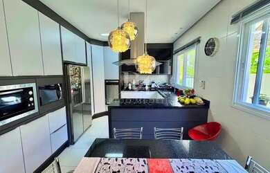 Imagem 16: Casa mobiliada com 4 suítes em condomínio fechado em Santo Antônio...