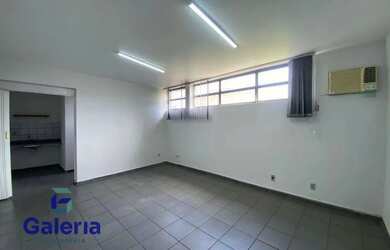 Imagem: O depósito possui 30m² de Área e está localizado em Campos