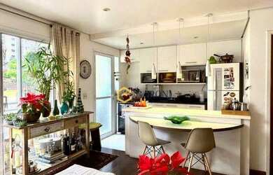 Imagem: O apartamento possui 2 Dormitórios, 2 Banheiros, 2 Vagas na