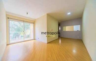 Imagem: O apartamento possui 3 Dormitórios, 1 Banheiro, 1 Vaga na garagem