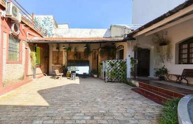 Imagem: O depósito possui 5 Vagas na garagem e 660m² de Área e está