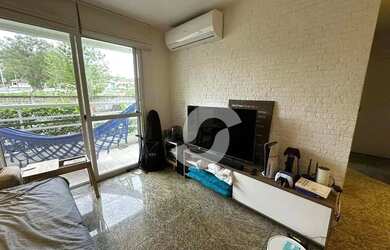 Imagem: O apartamento possui 2 Dormitórios, 2 Banheiros, 1 Vaga na