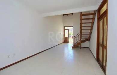 Imagem 4: Casa em Porto Alegre, no bairro Aberta Dos Morros, com 3 dormitório s...