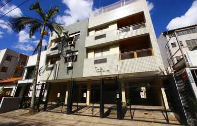 Imagem: O apartamento possui 3 Dormitórios, 2 Banheiros, 1 Vaga na