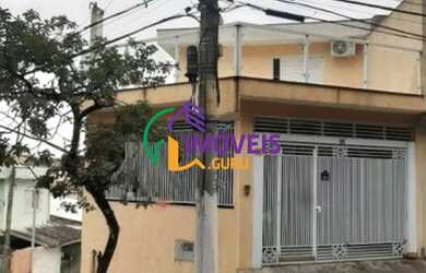 Imagem: A casa possui 2 Dormitórios, 2 Banheiros, 2 Vagas na garagem