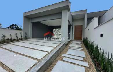 Imagem: A casa possui 3 Dormitórios, 3 Banheiros, 2 Vagas na garagem