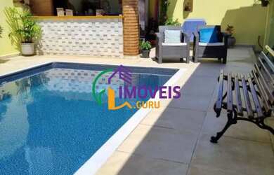 Imagem: A casa em condomínio possui 4 Dormitórios, 4 Banheiros, 5