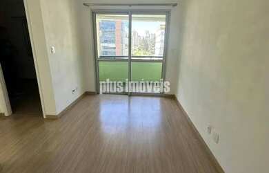 Imagem: O apartamento possui 1 Dormitório, 1 Banheiro, 1 Vaga na garagem