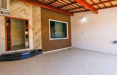 Imagem: A casa possui 3 Dormitórios, 1 Banheiro, 105m² de Área e