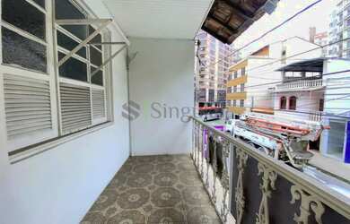 Imagem: A casa possui 4 Dormitórios, 3 Banheiros, 1 Vaga na garagem