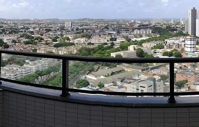 Imagem: O apartamento possui 4 Dormitórios, 5 Banheiros, 3 Vagas na