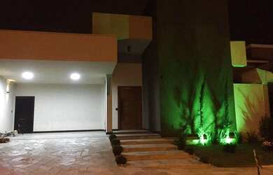 Imagem: A casa em condomínio possui 3 Dormitórios, 5 Banheiros, 4