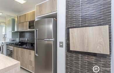 Imagem 4: Apartamento para venda possui 72m² semi mobiliado com 3 quartos em Cavalhada - Porto Alegr