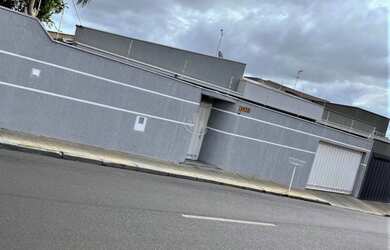 Imagem 2: ARARAQUARA - Casa Padrão - JARDIM SANTA ANGELINA