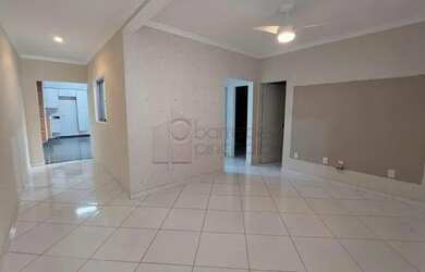 Imagem 7: Casa Padrão em Jundiaí. Churrasqueira, 105m² de Área, 2 Vagas na garageme2...