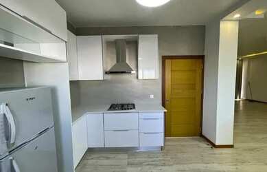 Imagem: A casa possui 3 Dormitórios, 1 Banheiro, 1 Vaga na garagem