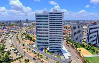 Imagem: O apartamento possui 3 Dormitórios, 1 Banheiro, 2 Vagas na