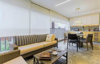 Imagem: O apartamento possui 2 Dormitórios, 2 Banheiros, 2 Vagas na