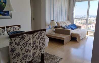 Imagem: O apartamento possui 3 Dormitórios, 1 Banheiro, 2 Vagas na