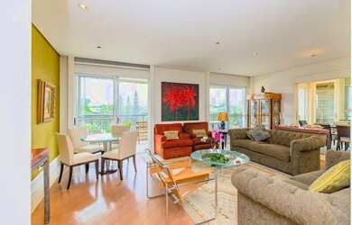 Imagem: O apartamento possui 3 Dormitórios, 5 Banheiros e 257m² de