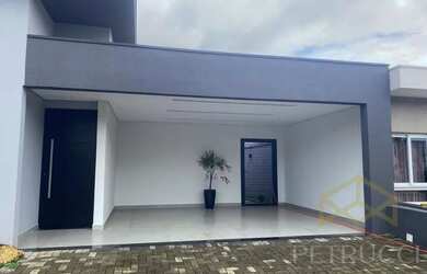 Imagem: A casa em condomínio possui 3 Dormitórios, 3 Banheiros, 2