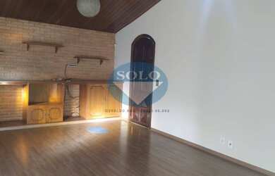 Imagem 6: Imóvel com duas Casas uma com 3 Dormitórios e Suite outra com 1 Dormitório