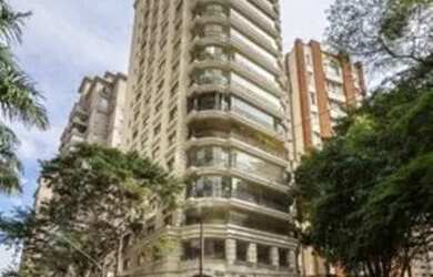 Imagem: O apartamento possui 3 Dormitórios, 4 Banheiros, 3 Vagas na