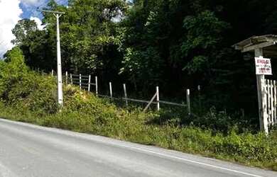 Imagem: O terreno possui 999m² de Área e está localizado em Lago