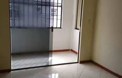 Imagem 3: VENDO CASA 2/4. Varanda, 60m² de Área, 1 Banheiroe2 Dormitórios