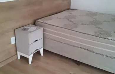 Imagem: A kitnet possui 1 Dormitório, 1 Banheiro, 1 Vaga na garagem