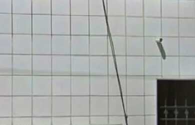 Imagem: A casa possui 2 Dormitórios, 1 Banheiro e está localizado