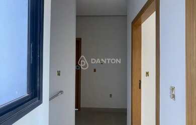 Imagem 7: Sobrado à Venda no Bairro Planalto - 4 Quartos, Piscina e Área Gourmet