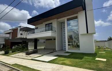 Imagem: A casa em condomínio possui 5 Dormitórios, 5 Banheiros, 4