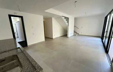 Imagem 8: Sobrado para venda tem 181 metros quadrados com 4 quartos